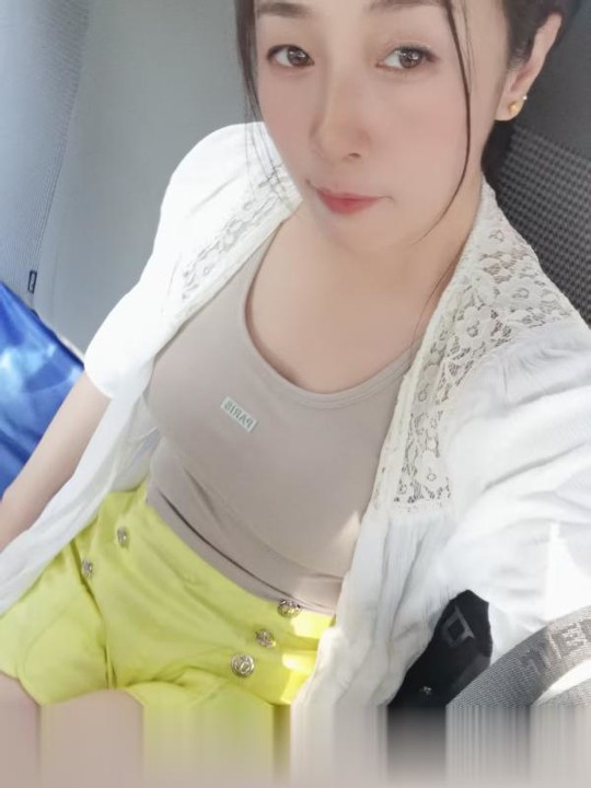 辽宁-沈阳胸大屁股大能给夹麻儿-1.jpg